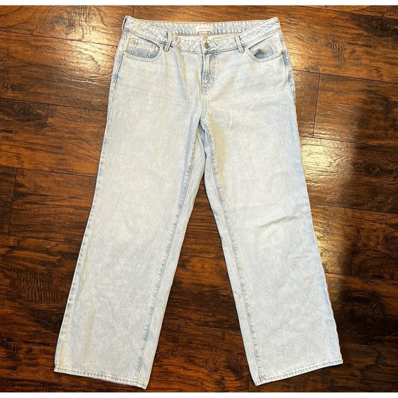 PacSun Denim - PacSun Low Rise Girlfriend Wide Leg Jeans Light Wash Size 31